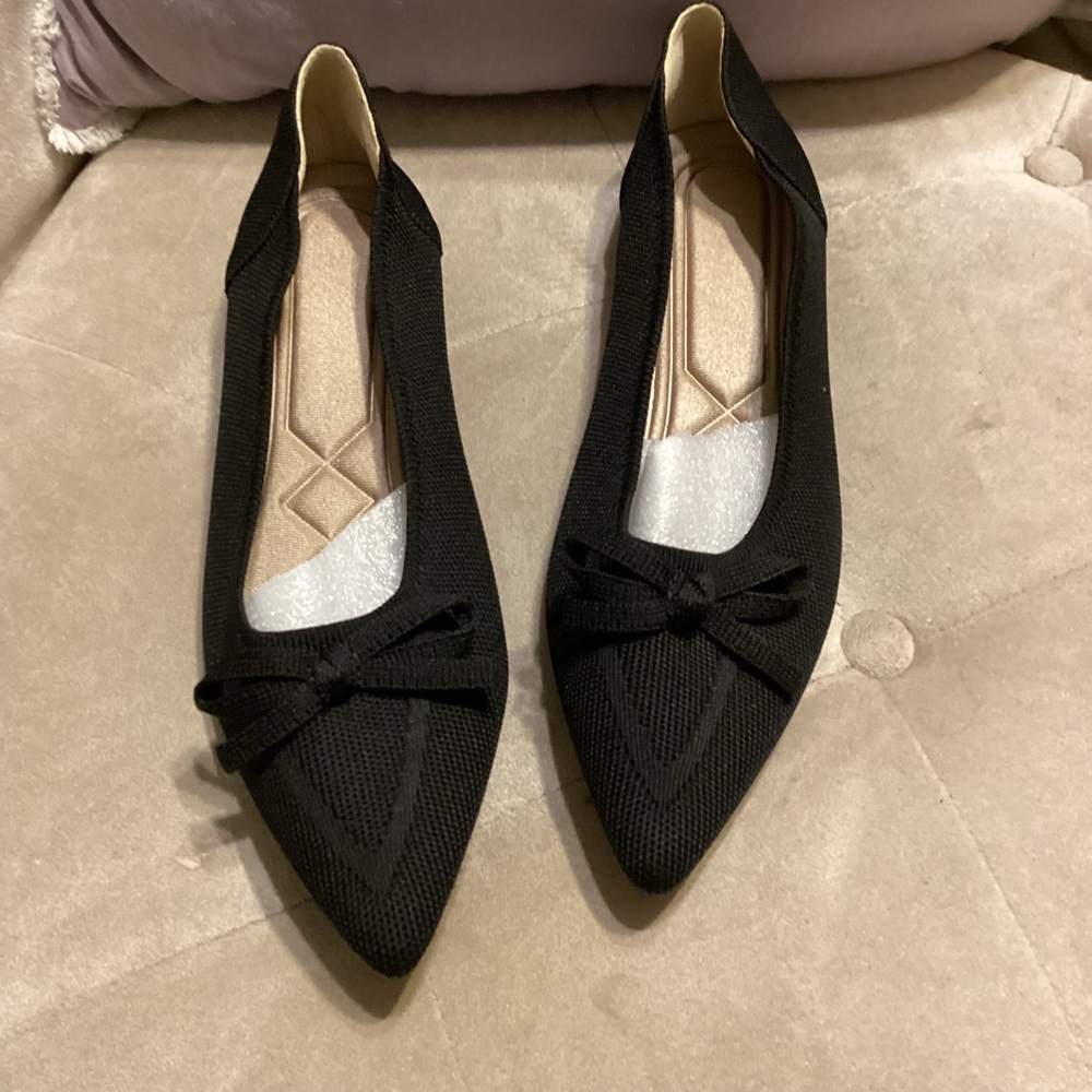 Classic Black Pointed Toe Knit Ballet Flats - Women's